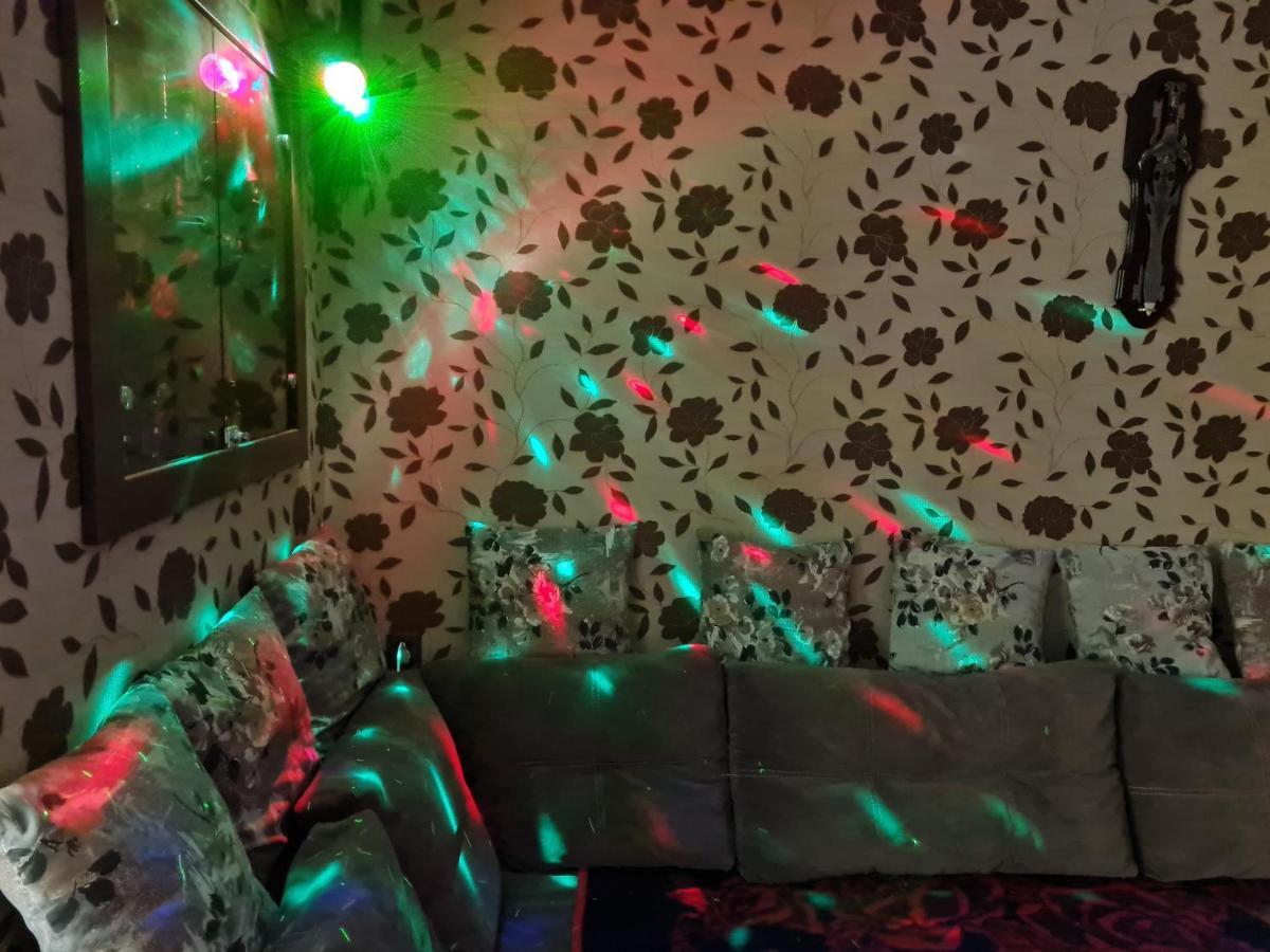 Comfortable, Close Center Baku Bagian luar foto