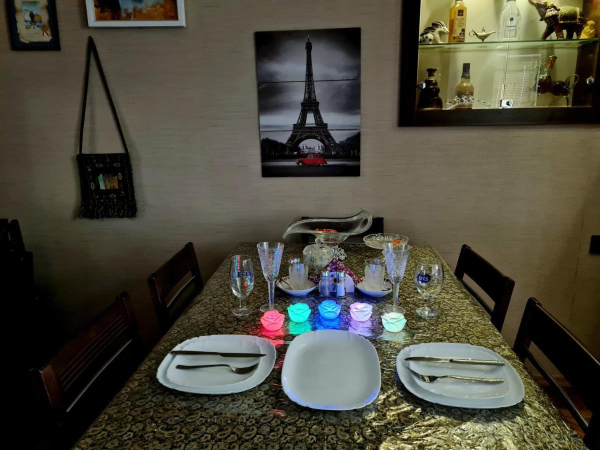 Comfortable, Close Center Baku Bagian luar foto
