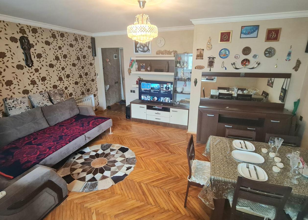 Comfortable, Close Center Baku Bagian luar foto