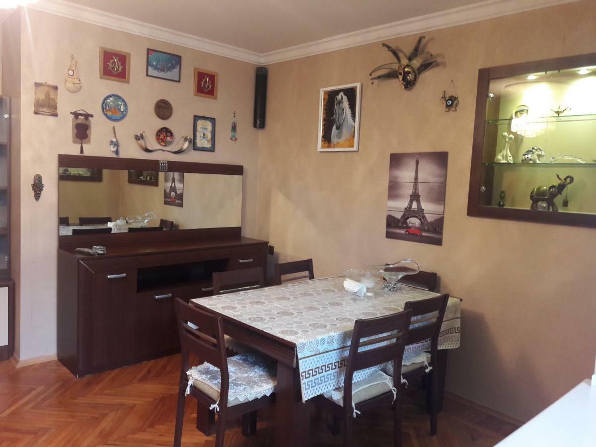 Comfortable, Close Center Baku Bagian luar foto